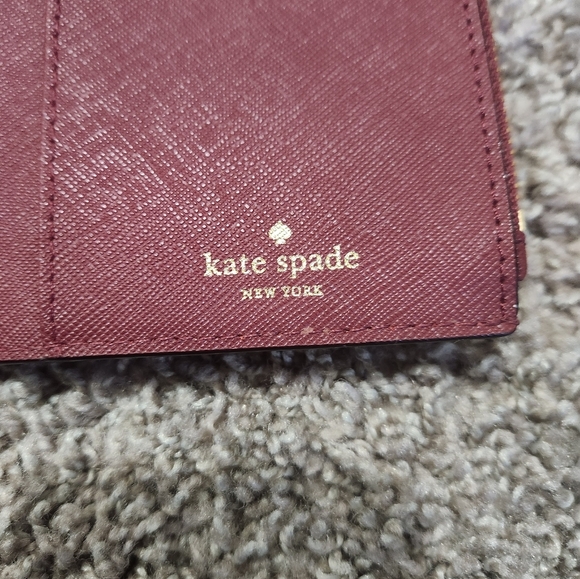 Kate Spade New York Slim Bifold Burgundy Wallet Wristlet - Picture 5 of 11